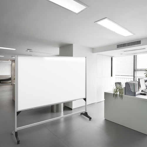 Белая картина - ROLLAROUND—WHITEBOARD STAND - Magnatag Visible Systems - стираемая / отдельно стоящая / из алюминия