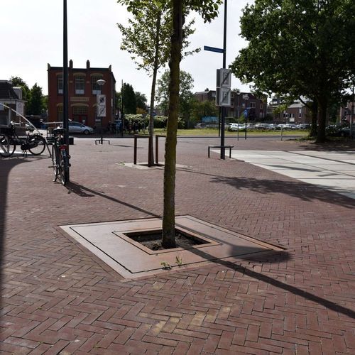 Квадратная решетка для деревьев - SQUARE - CROSO FRANCE - из чугуна / из кортеновской стали