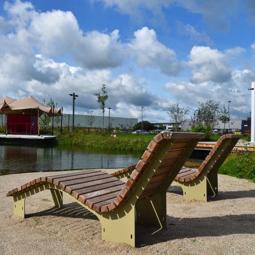 Современный садовый шезлонг - NOTARIS - CROSO FRANCE - из экзотических пород дерева / из гальванизированной стали / для общественных мест