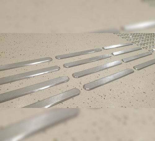 Направляющая лента из нержавеющей стали - DIAMOND WARNING - Kent Stainless - тактильная