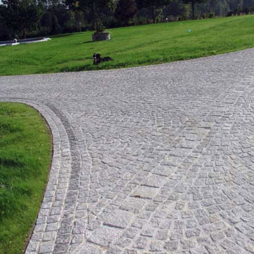 Напольная плитка из гранита - COBBLES : SILVER GREY - DVTSTONE - противоскользящая / для пешеходных переходов / с возможным проездом транспорта