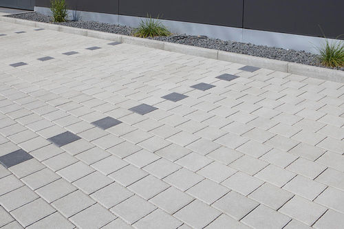 Напольная плитка из бетона - EUROVANO  - UHL - дренажная / для пешеходных переходов / с возможным проездом транспорта