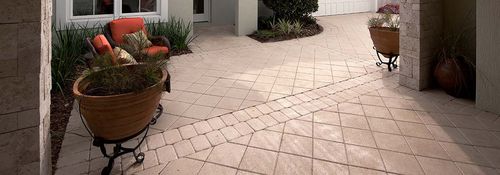 Напольная плитка из бетона - 12X12 - Belgard Hardscapes - проницаемая / для пешеходных переходов / для общественных мест