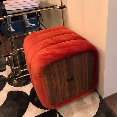 Современный пуф - MINELLI - Essential Home - из бархата / из цельной древесины / из орехового дерева