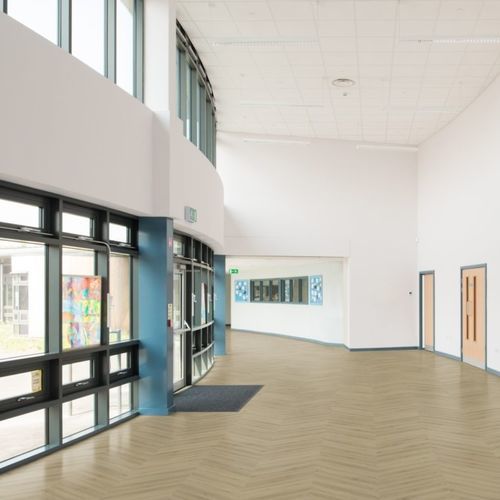 Экологически чистое напольное покрытие - ALMOND – CHEVRON - Aspecta Flooring - виниловое / для интерьера / для офиса