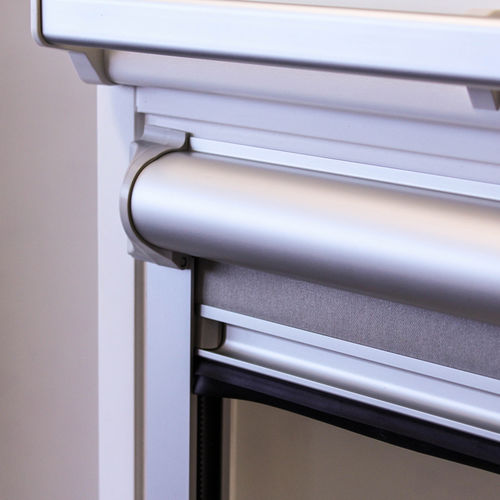 Жалюзи наматывающееся - VELUX® - Bloc Blinds - для слухового окна / из ткани / механизированное