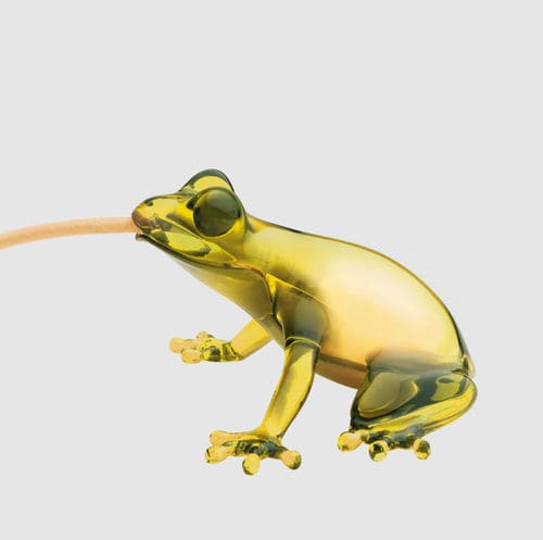 Настольная лампа - HUNGRY FROG - Qeeboo - из ткани / из PMMA / уникальный дизайн