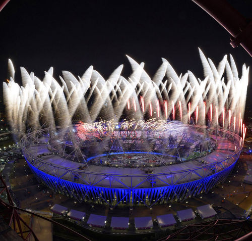 Архитектурная мембрана из полиэтилена - LONDON OLYMPIC STADIUM - FabriTec Structures - для натяжной конструкции / для фасада / для общественных мест