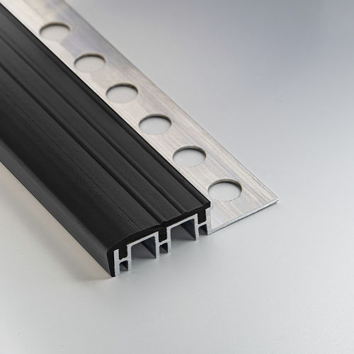 Отделочный профиль из алюминия - 12X40 - ALUMACER® - из каучука / для ступени / посеребренный