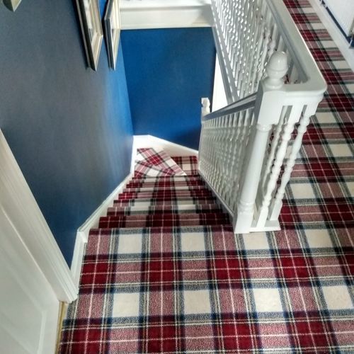 Тканое ковровое покрытие - STEWART DRESS RED TARTAN  - STEVENS AND GRAHAM - нейлоновое / из шерсти / в клетку
