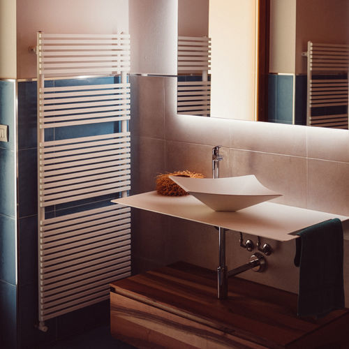 Полотенцесушитель на горячей воде - TRENDY - GRAZIANO RADIATORS - электрический / 0...500 w / 501 w...750 w