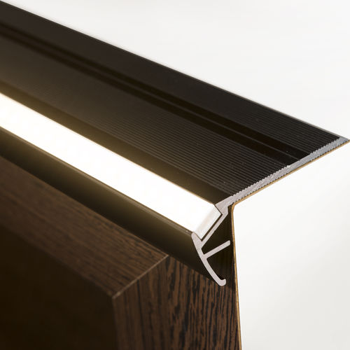 Валик ступени из анодированного алюминия - STAIR PROFILE - Triolight - со светодиодным освещением