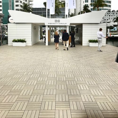 Напольное покрытие из композита - ULTRASHIELD TILE - Déco - для наружного применения / для пространства у бассейна / для сада