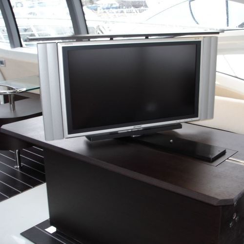 Механизированный подъемный кронштейн для телевизора - TM/TS Series - Sea & Symphony srl - с вращающимся основанием