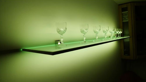 Настенный стеллаж - Futuro Lighting - современный / из металла / из стекла