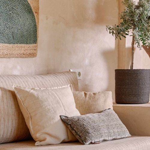 Подушка для дивана - Deco Complements - Herstera Garden S.L. - квадратная / с рисунком / однотонная