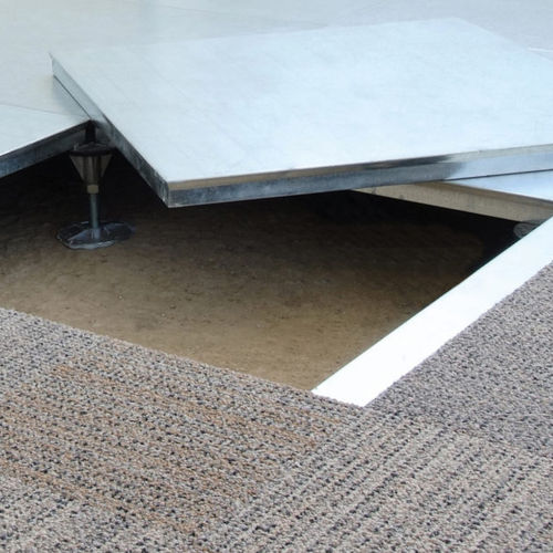 Плита технического пола из дерева - CHIPBOARD CORE - Integra - Interior Systems - из ламината высокого давления / из гальванизированной стали / из алюминия