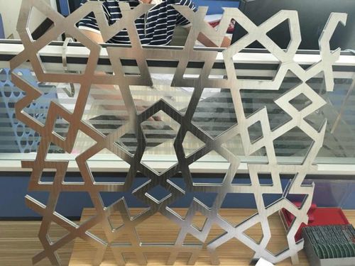 Декоративная панель для внутренней компоновки - Shanhe aluminum building material co.,ltd - из алюминия / перфорированная