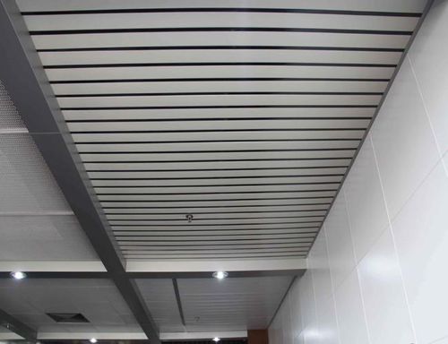 Подвесной потолок из алюминия - C - Shanhe aluminum building material co.,ltd - из реек