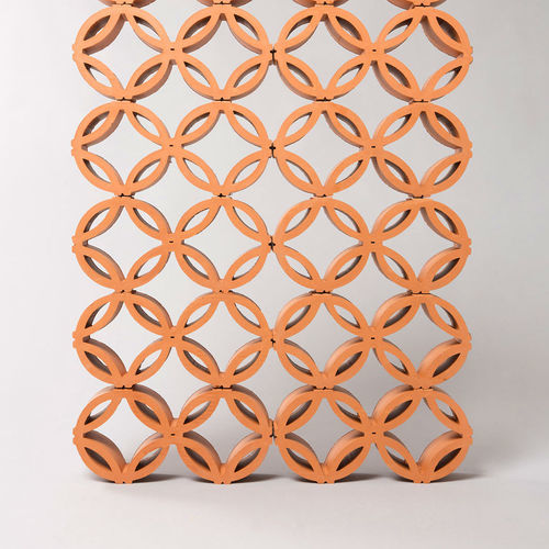 Легкая невысокая перегородка из керамики - OLÍMPIA - CERAMICA FERRES - для наружного применения / для интерьера