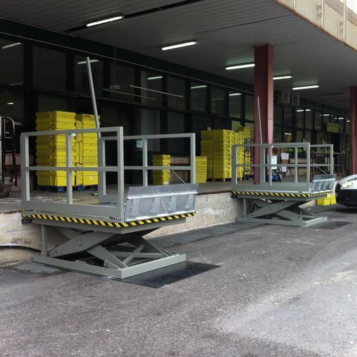 Платформа с шарнирным рычагом - SCISSOR LIFT - RDT Elevazione