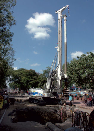 Сверлильный станок с дизельным двигателем - SR-40 - SOILMEC S.P.A. - поворотная / погружная / для строительной площадки