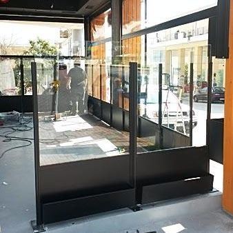 Разделитель пространства из кристалла - PERISTERI, ATHENS - Atrio Glass Doors - для магазина / для наружного применения