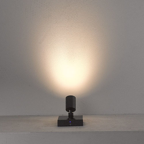 Настенный точечный светильник - DOOBI - OGGI LUCE - напольный / LED / круглый