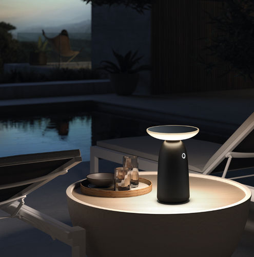 Переносная лампа - VERSA - Novolux Lighting - из поликарбоната / современная / солнечная