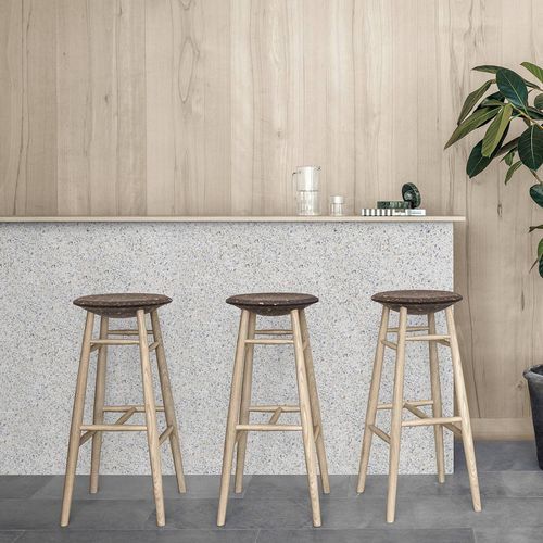 Барный табурет скандинавский дизайн - DRIFTED BAR STOOL - hem - из пробкового дерева / с основанием из дуба