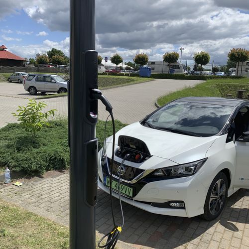 Станция подзарядки для электромобиля - Smartpole Charger - Alumast - городской / умный / IoT