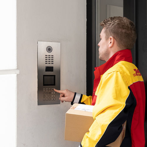 Видеотелефон из матовой нержавеющей стали - D21DKV - DoorBird - для домашнего использования / встраиваемый / с утопленным монтажом