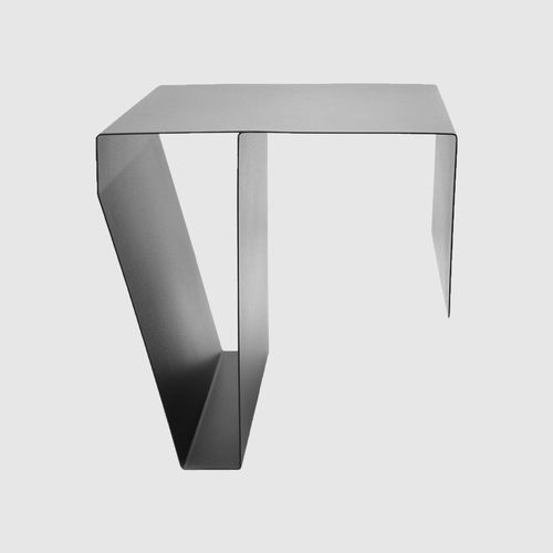 Современный вспомогательный столик - TOPP - 3S design - из стали, покрытой порошком / с основанием из стали / квадратный