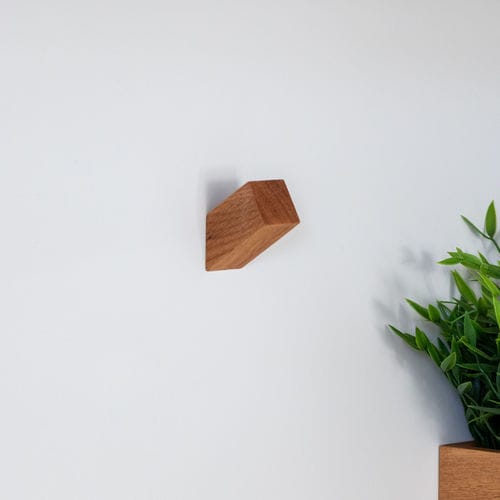 Современный крючок - W • oblique - 3S design - из дуба / индивидуальный / настенный