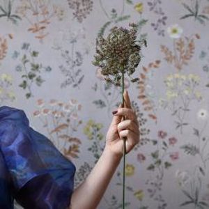 Стилизованный обои - BOTANICA - Mr Perswall - из ткани / из шелка / в цветочек