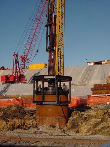 Дизельный свайный молот - MODEL D100-13 - American Piledriving Equipment Inc.