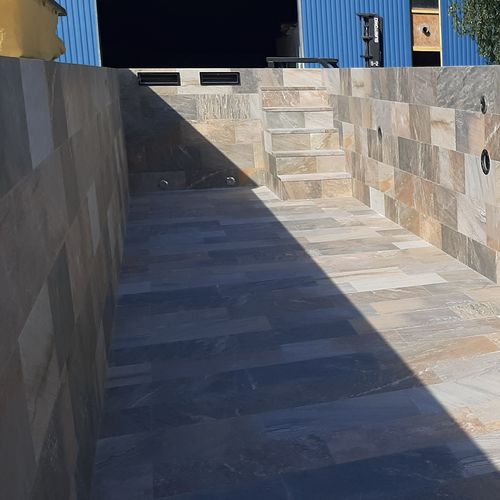 Панельный бассейн - CUSTOM - Tilestone Pools one piece tiled pools - чаша / плавательный бассейн / на заказ