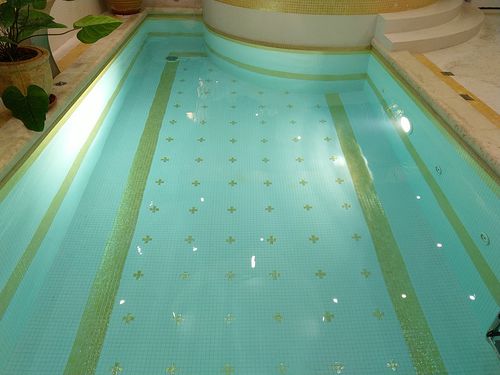 Бассейн для интерьера - Tilestone Pools one piece tiled pools - заглубленный / из бетона / из плитки