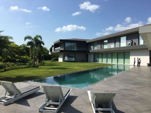 Бассейн для наружного применения - STONE 15M - Tilestone Pools one piece tiled pools - заглубленный / из бетона / прямоугольный