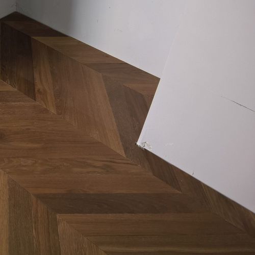 Паркет из паркетной доски - NIZE CHEVRON 85X560 - SURCO interiors - из дуба / «елочка» / промасленный