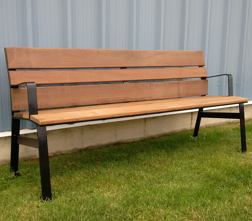 Современная скамейка для сада - VERVE - PARIS Site Furnishings - Outdoor Fitness - из лиственных пород дерева / из стали / из алюминия