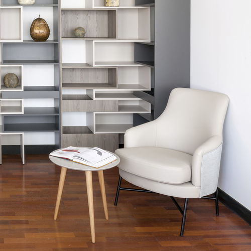 Современный вспомогательный столик - ODRI - Casual Home & Contract - из фанерованной древесины / из бука / с основанием из древесины
