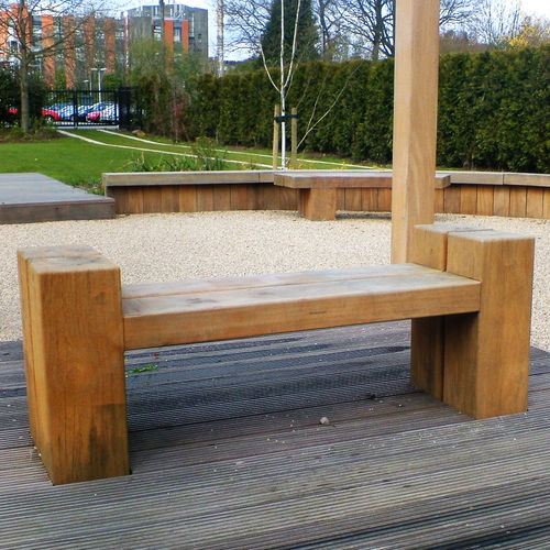 Современная общественная скамейка - TYPE 1 - Woodscape. - из дерева / FSC-сертифицированная / из долговечных материалов