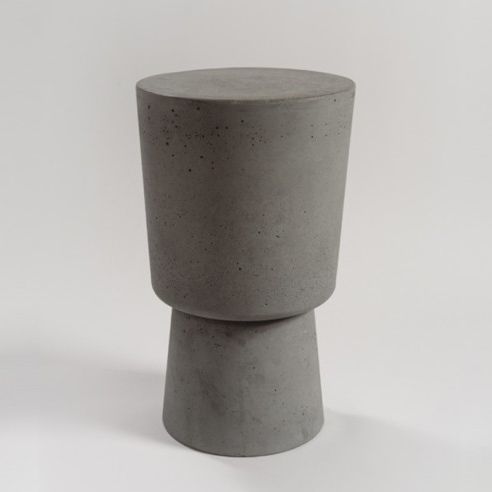 Современный вспомогательный столик - PLINTH SOLID - ALENTES - из восстановленного камня / с основанием из восстановленного камня / круглый
