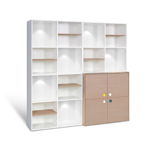 Высокий книжный шкаф - CHOICE - PBJ Design House - современный / из дуба / из орехового дерева