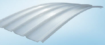 Панель из поликарбоната для кровли - AKRA®LUX GRECA - AKRAPLAST - для кровли / полупрозрачная / изогнутая