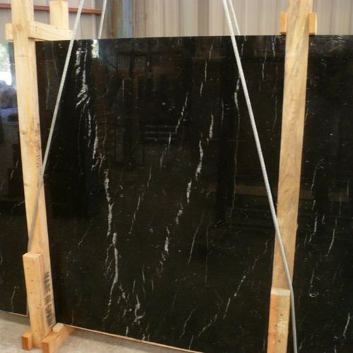 Плита из камня из мрамора - NEGRO MARQUINA - Areniscas Crema - для стены / для напольной поверхности / для внутренней компоновки