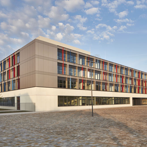 Панельная облицовка фасада - SCHULSTANDORT DRESDEN-TOLKEWITZ - ALUCOBOND - из алюминия / со шпунтовым соединением / из долговечных материалов