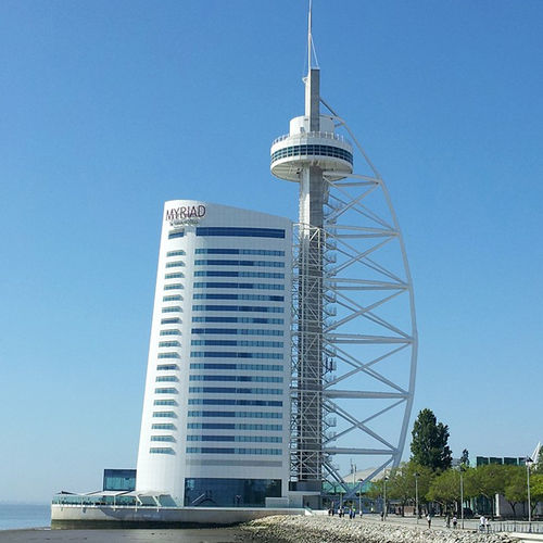 Панельная тонкостенная перегородка - HOTEL MYRIAD LISBOA - ALUCOBOND - из алюминия / из композита / декоративная