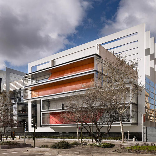 Панельная облицовка фасада - REPSOL HEADQUARTERS - ALUCOBOND - из алюминия / из композита / со шпунтовым соединением